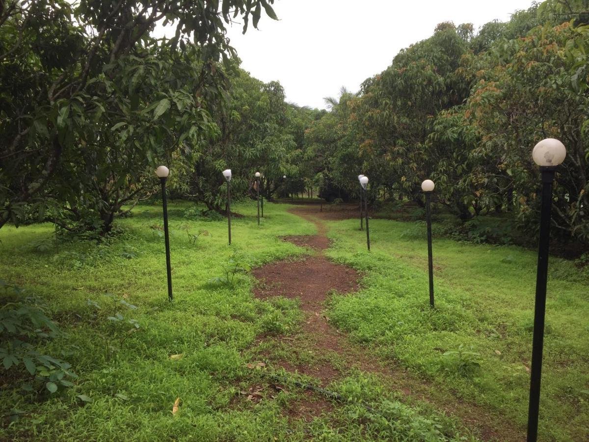 Misty Woods Eco Cottages Harihareshwar Exterior foto
